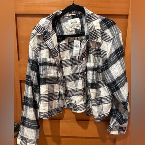 American Eagle Plaid Cropped Flannel Shirt